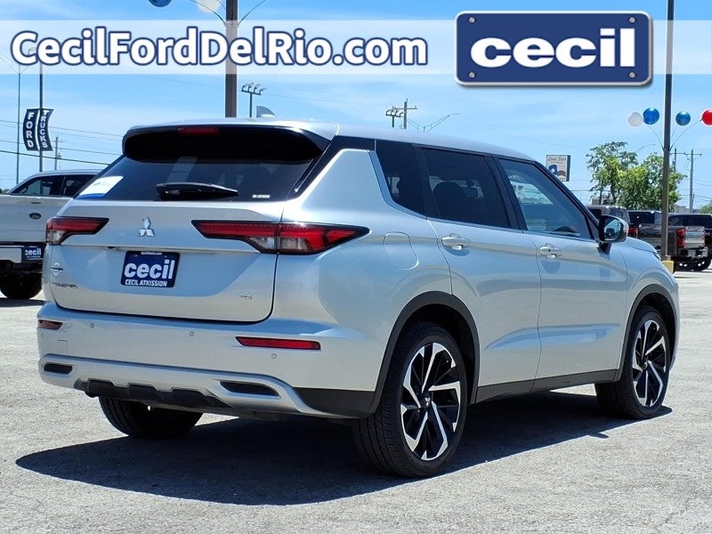 2024 Mitsubishi Outlander SE