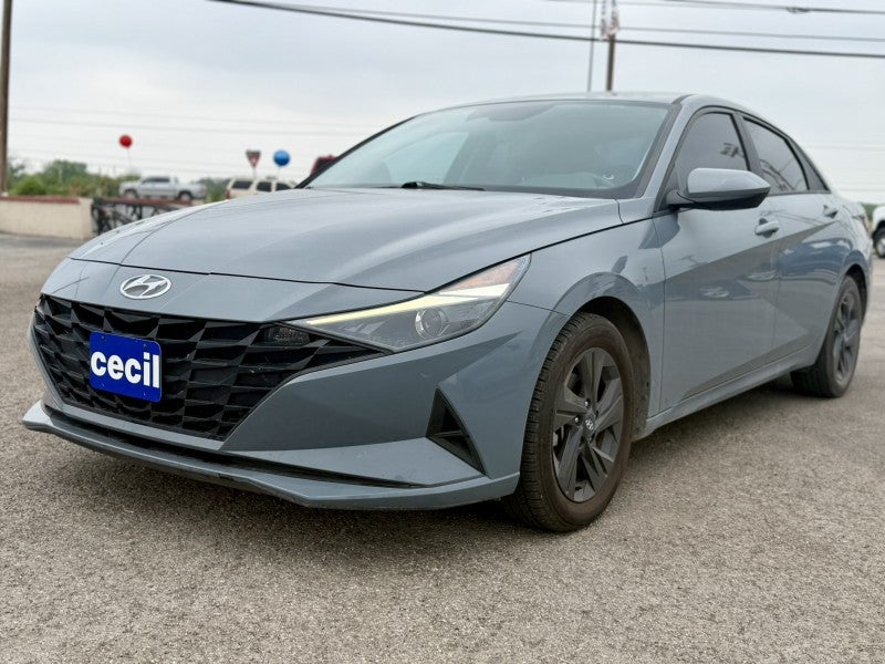 2023 Hyundai Elantra Essential