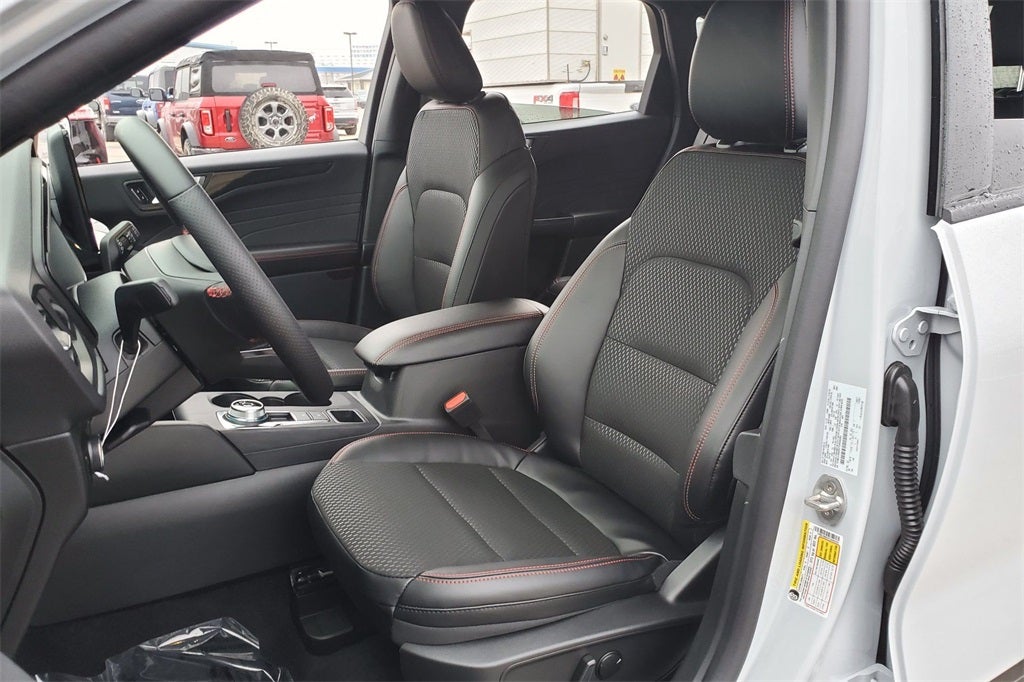 2026 Ford Escape Hybrid ST-Line Select