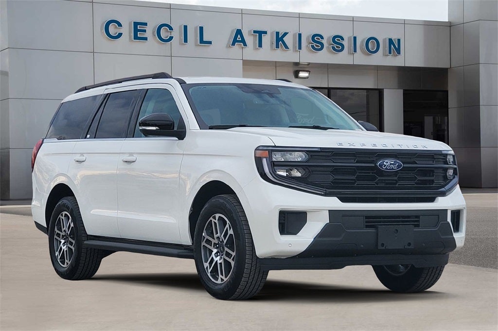 2026 Ford Expedition Active