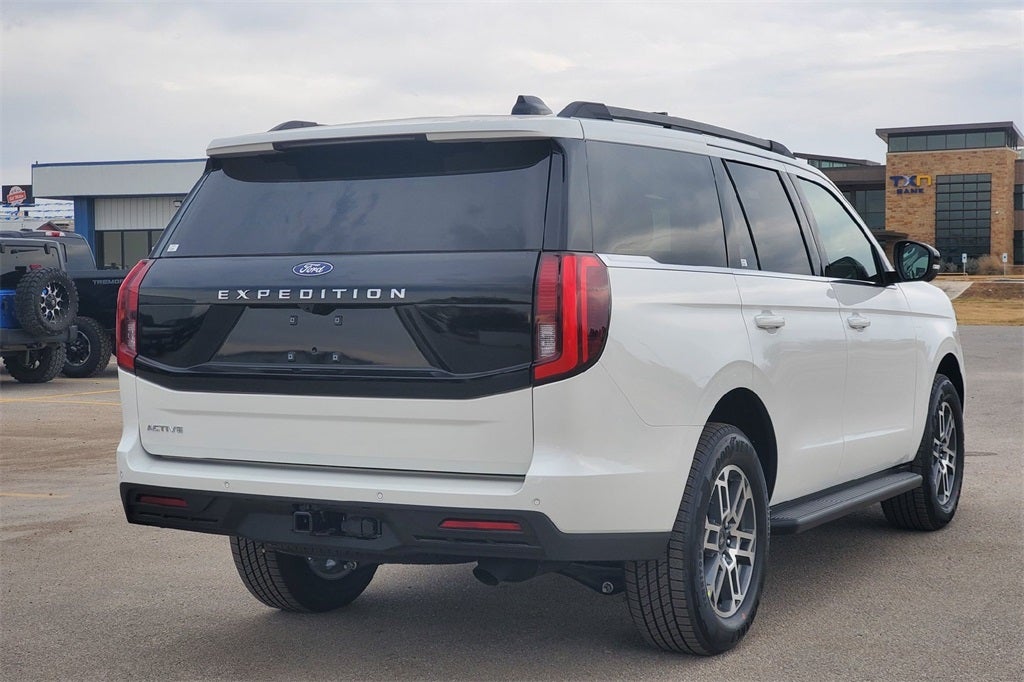 2026 Ford Expedition Active