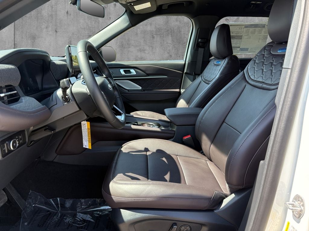 2027 Ford Explorer Platinum