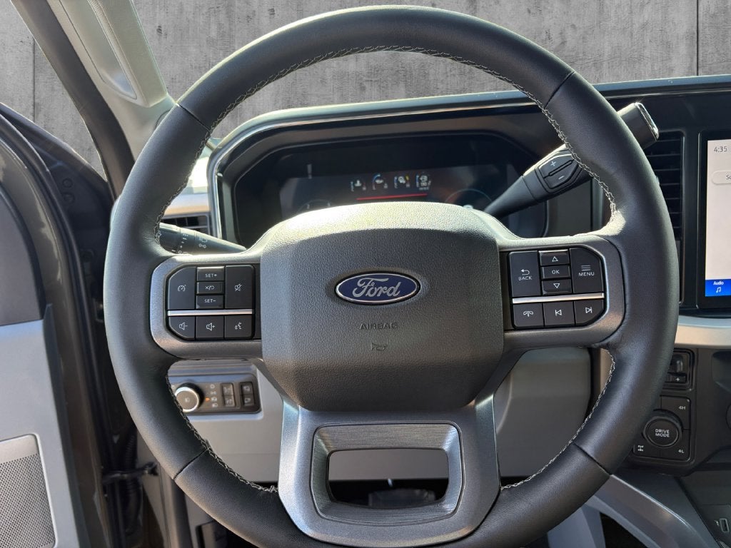 2027 Ford F-250SD XLT