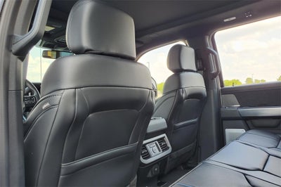 2025 Ford F-250SD Platinum