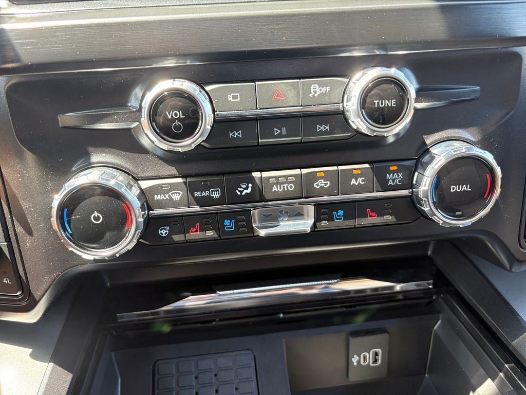 2027 Ford F-250SD Lariat