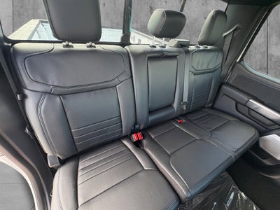 2027 Ford F-250SD Platinum