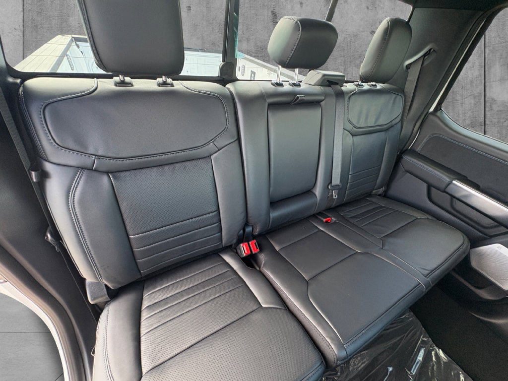 2027 Ford F-250SD Platinum