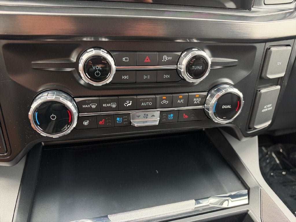 2027 Ford F-250SD Lariat
