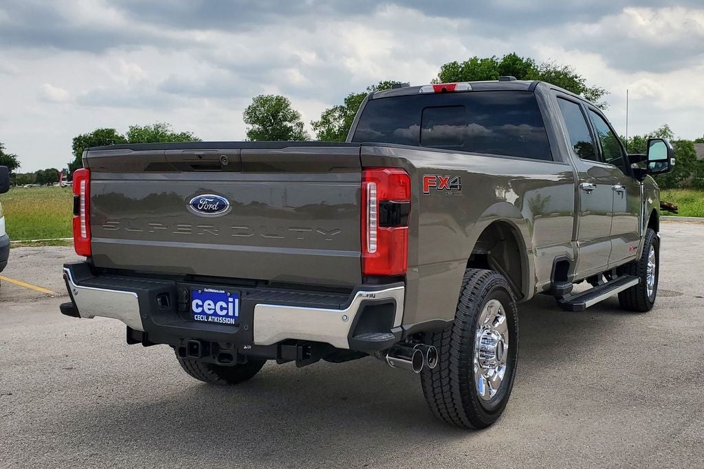 2026 Ford F-350SD Lariat