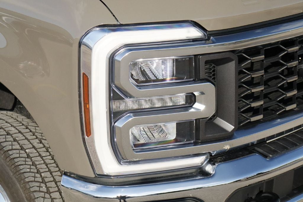 2026 Ford F-350SD Lariat DRW