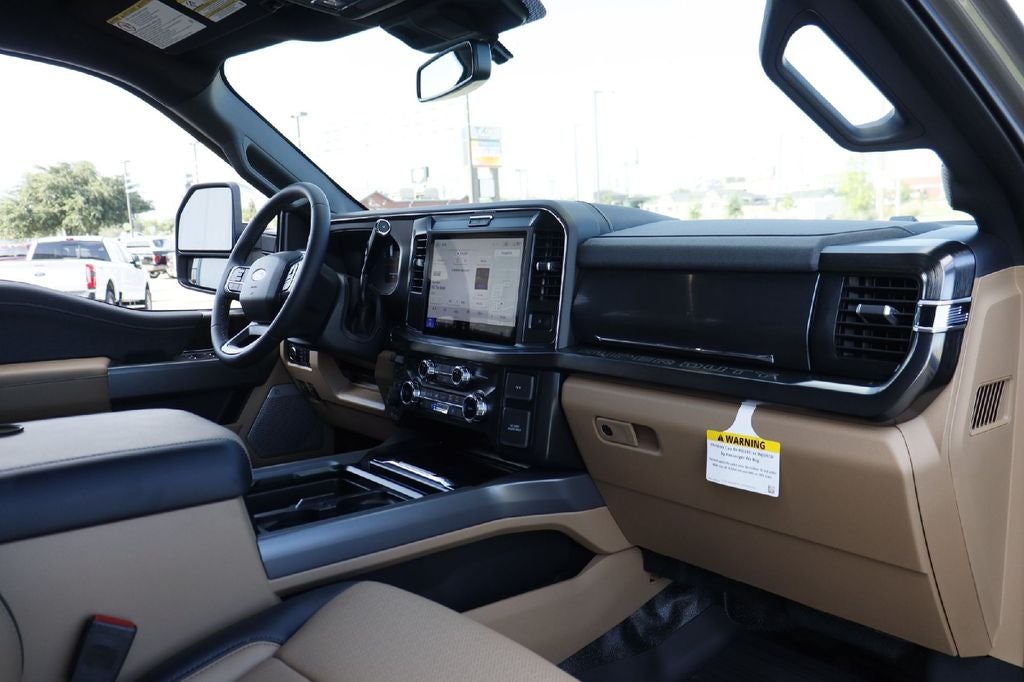 2026 Ford F-350SD Lariat DRW