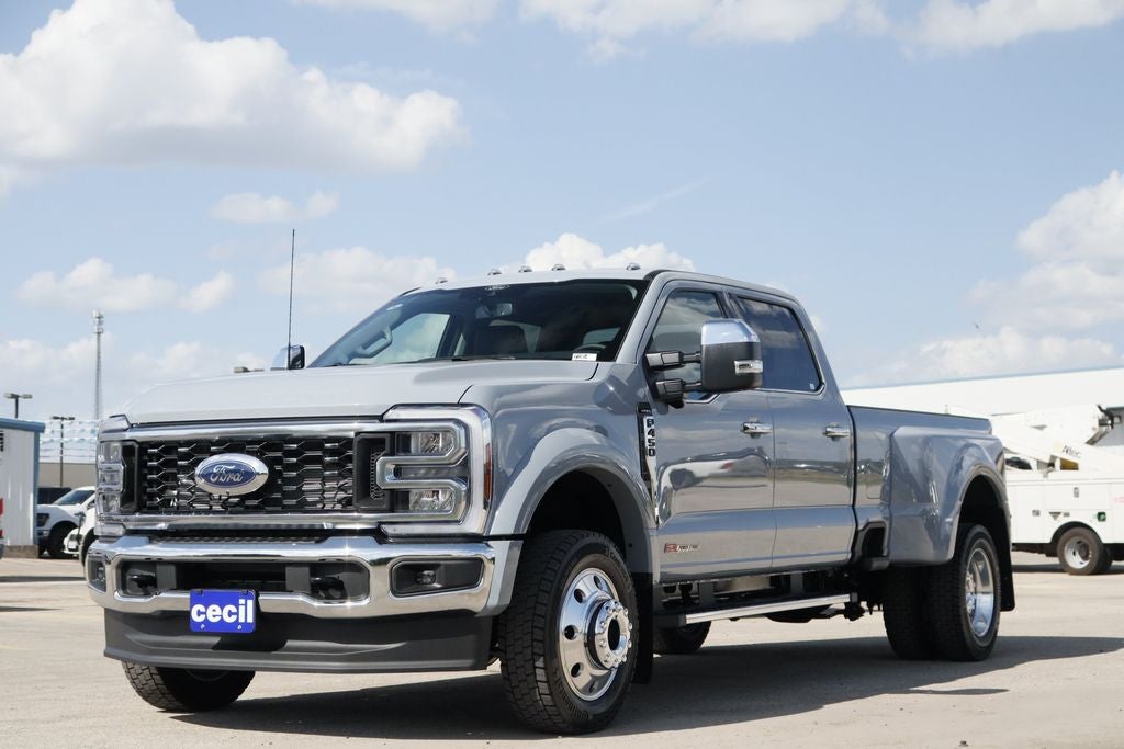 2026 Ford F-450SD Lariat DRW