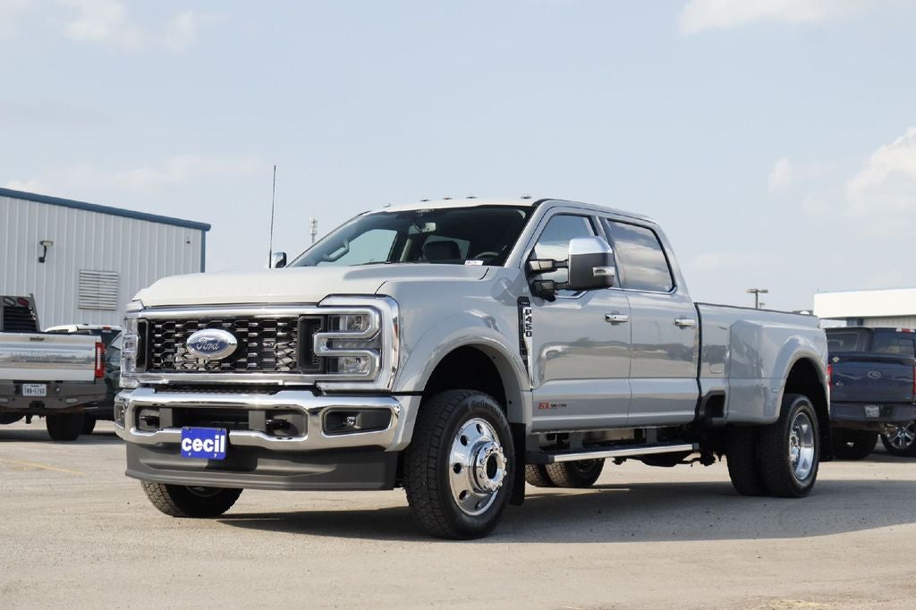 2026 Ford F-450SD Lariat DRW