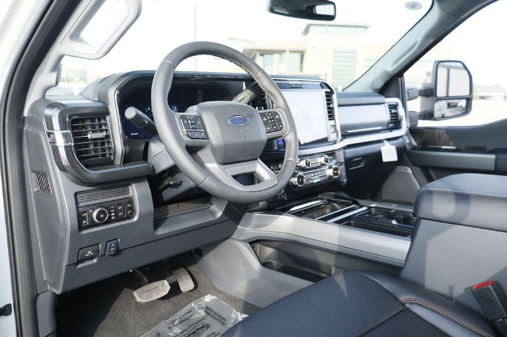 2026 Ford F-450SD Lariat DRW