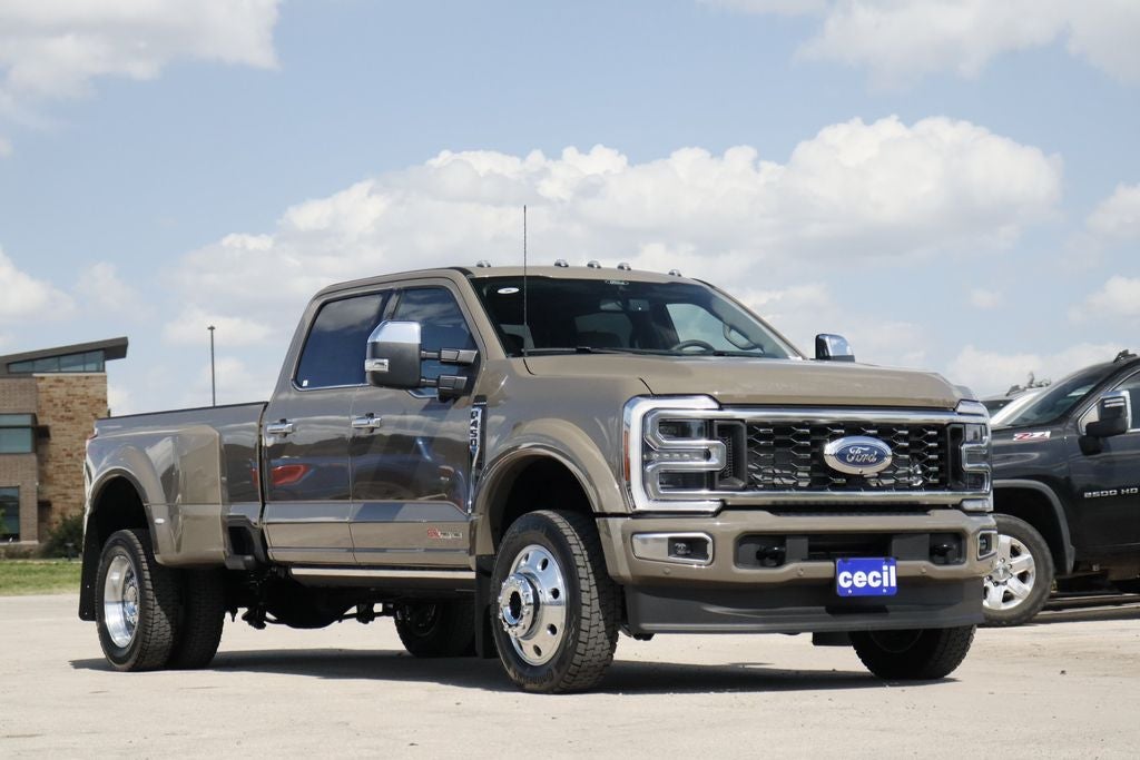 2026 Ford F-450SD Platinum DRW