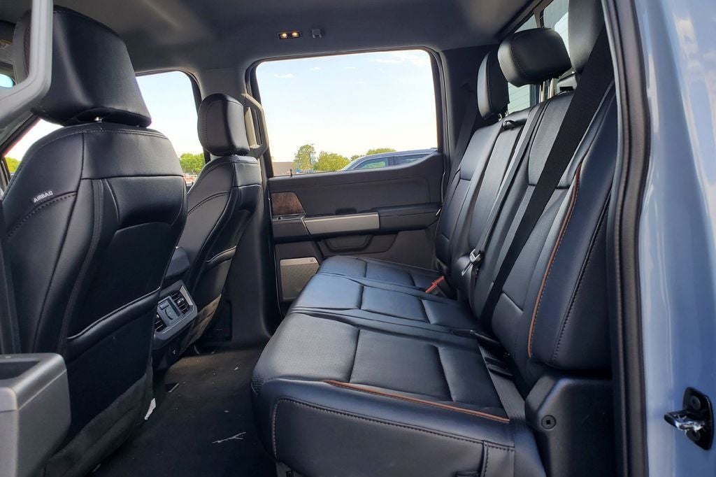 2026 Ford F-450SD Lariat DRW