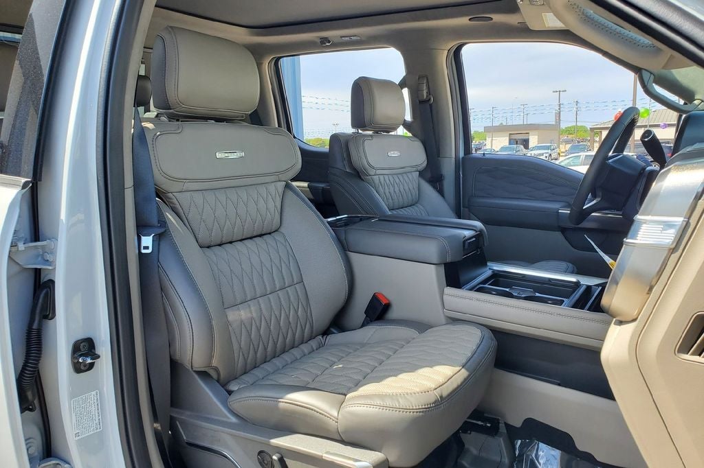 2026 Ford F-450SD Platinum DRW