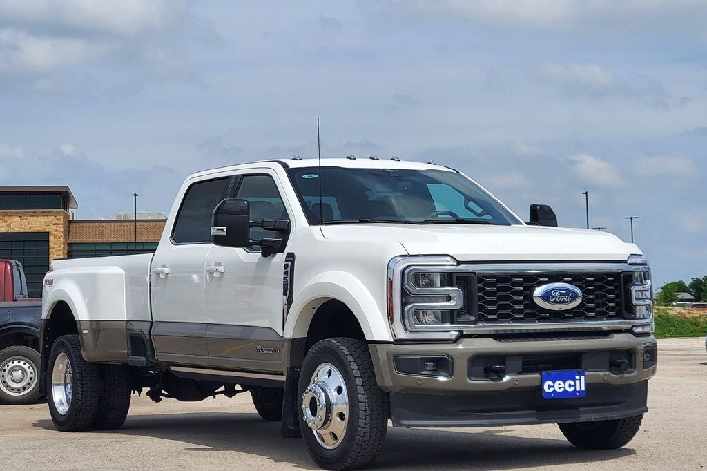 2026 Ford F-450SD Platinum DRW