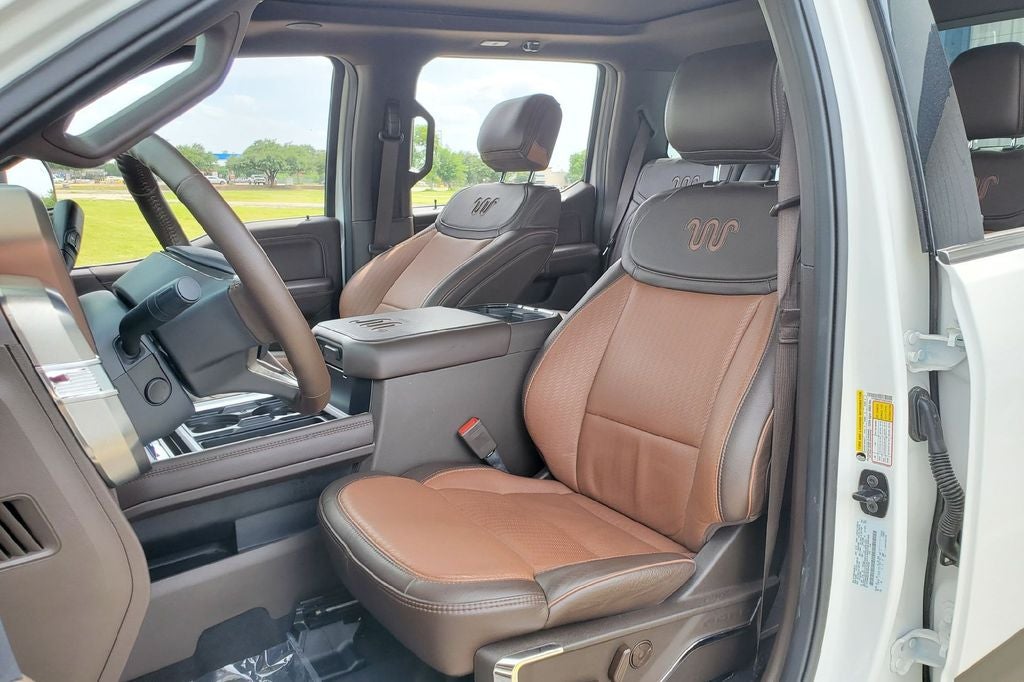 2026 Ford F-450SD Platinum DRW