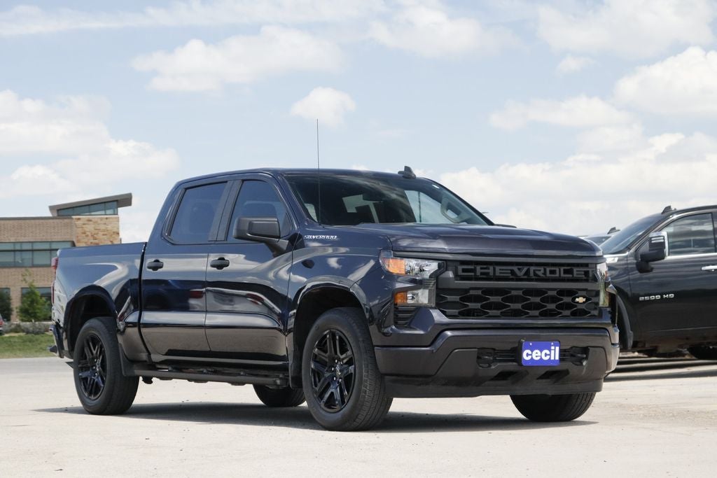 2022 Chevrolet Silverado 1500 Custom