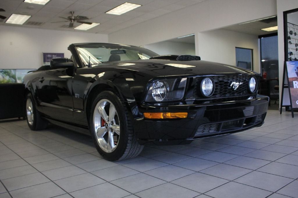 Used 2008 Ford Mustang GT Premium with VIN 1ZVHT85H185136737 for sale in Hondo, TX