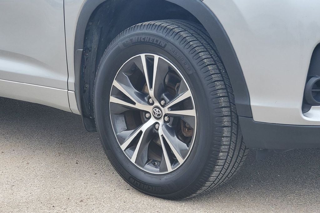 2017 Toyota Highlander LE
