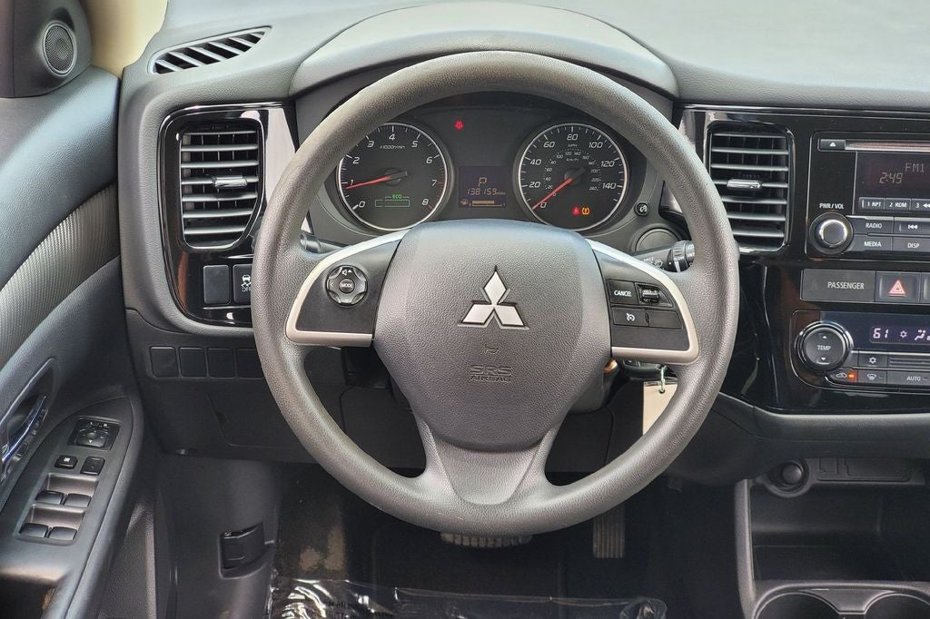 2014 Mitsubishi Outlander ES