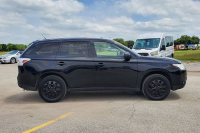 2014 Mitsubishi Outlander ES