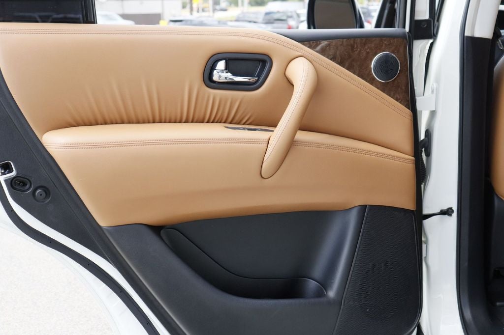 2017 INFINITI QX80 Signature Edition
