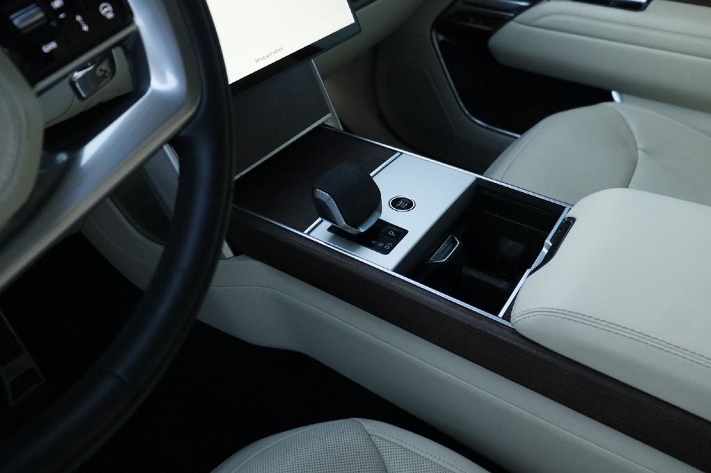 2024 Land Rover Range Rover SE