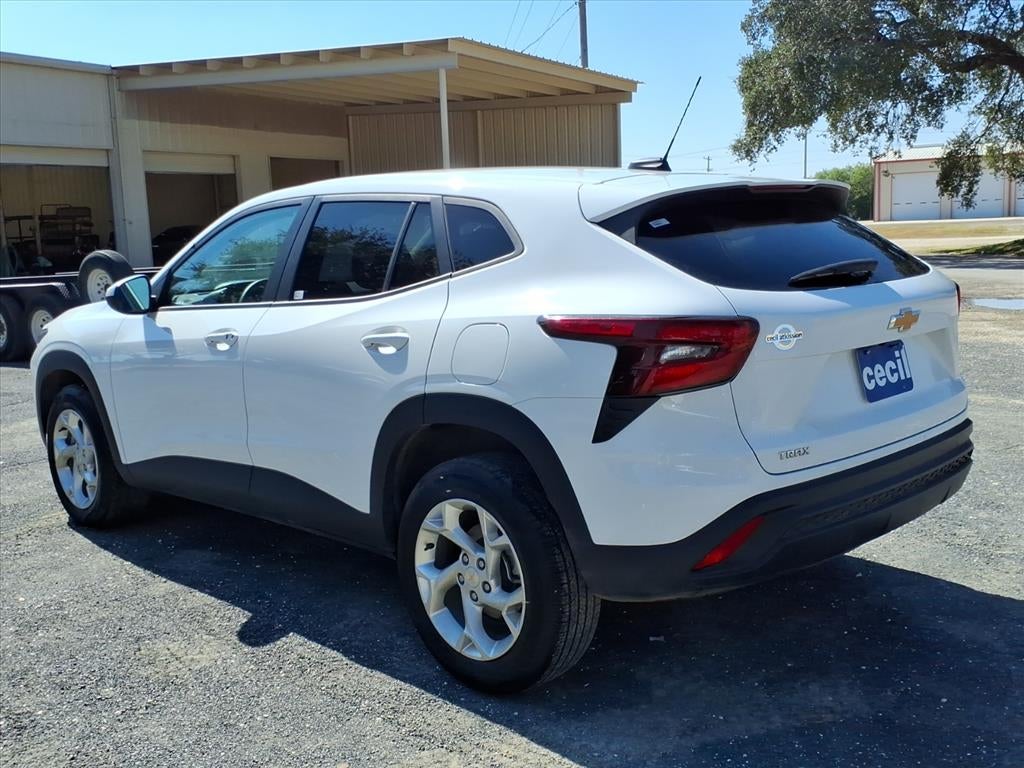 2025 Chevrolet Trax LS