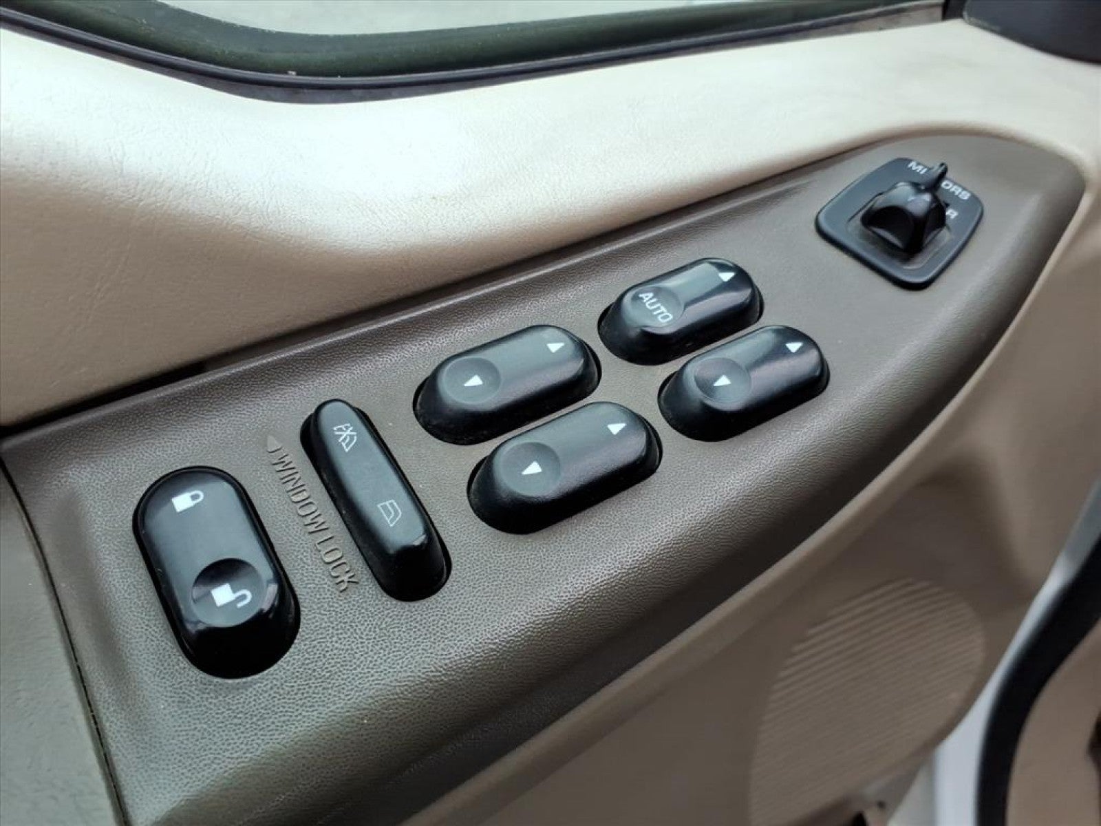 2004 Ford Super Duty F-250 Lariat