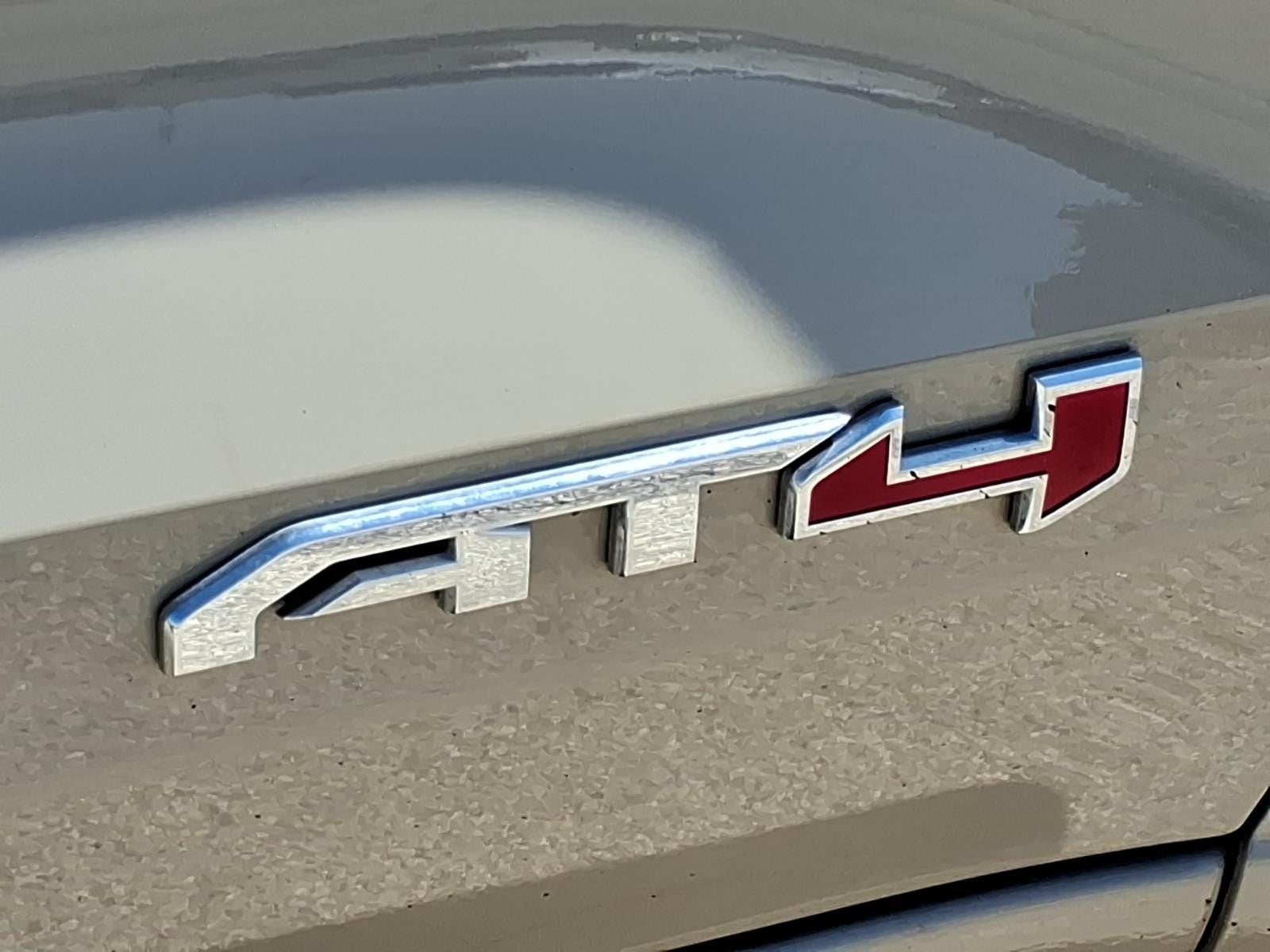 2023 GMC Canyon 4WD AT4