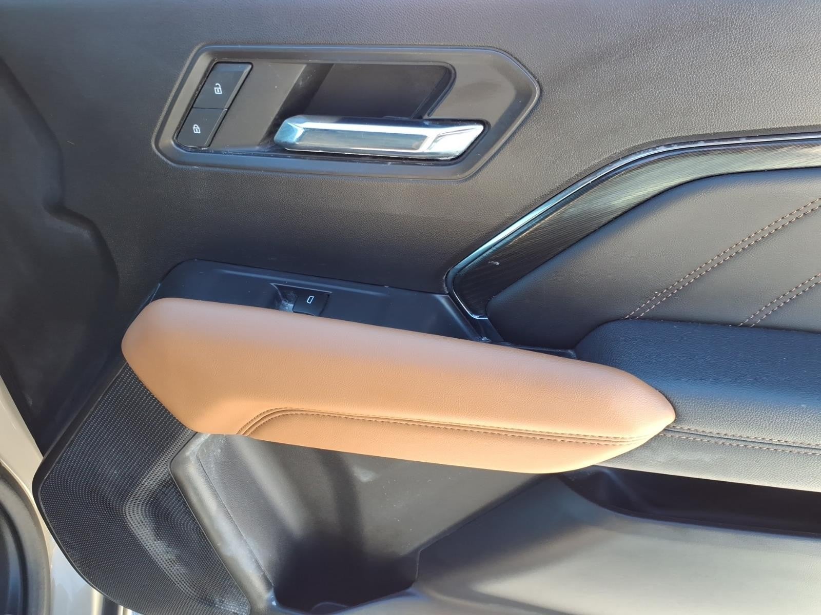 2023 GMC Canyon 4WD AT4