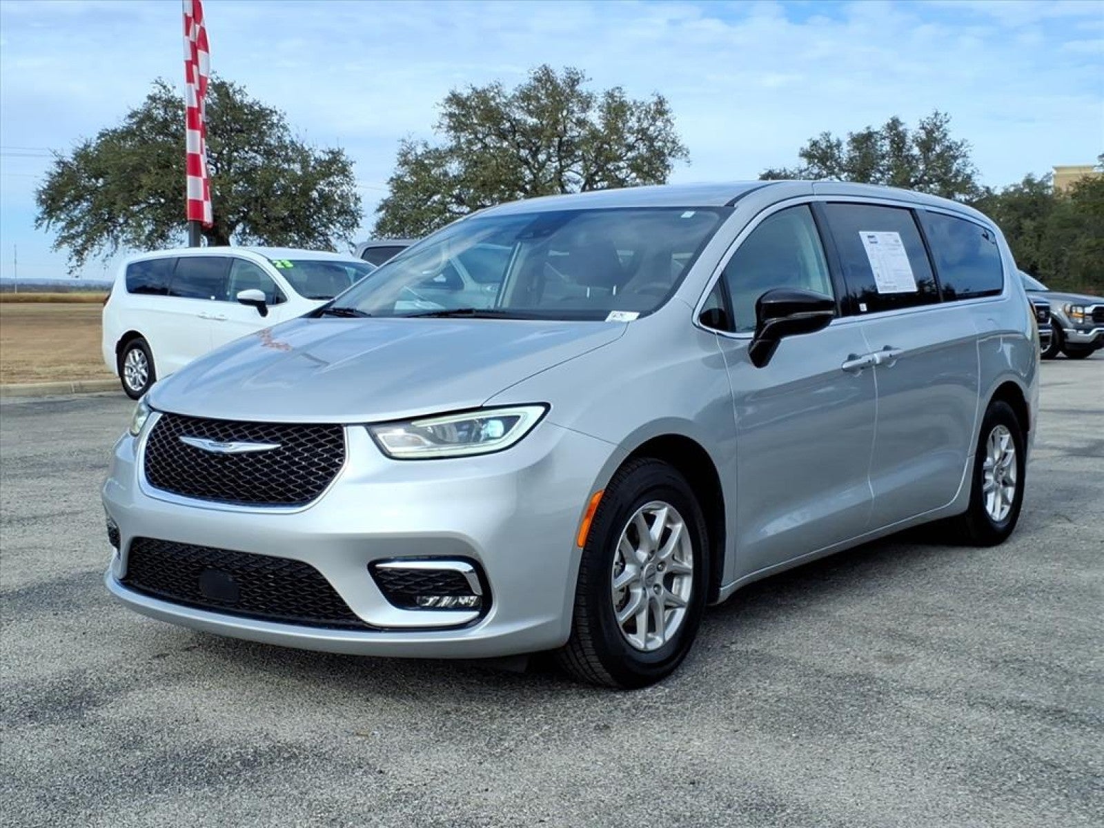 2024 Chrysler Pacifica Touring L