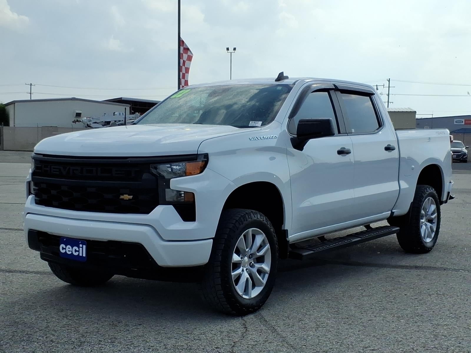 2022 Chevrolet Silverado 1500 Custom