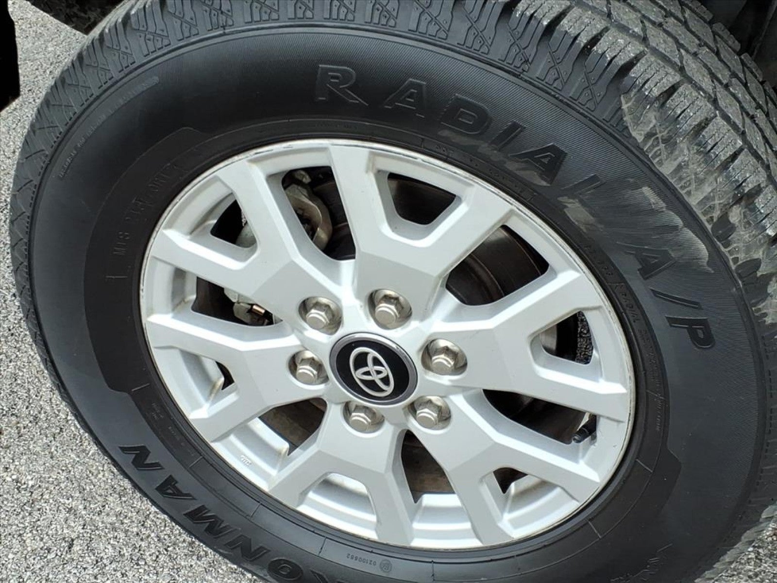 2024 Toyota Tacoma 4WD SR5