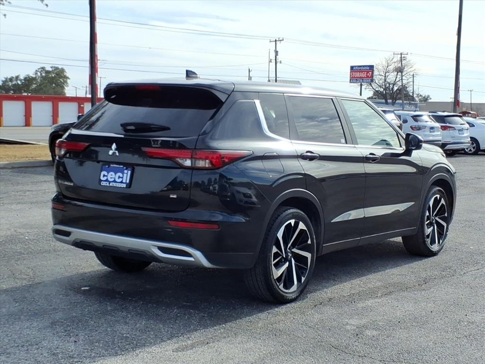 2024 Mitsubishi Outlander SE