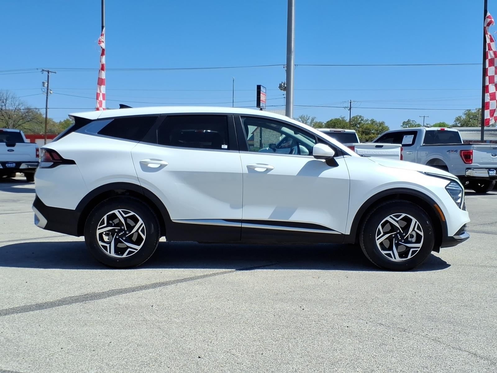 2024 Kia Sportage LX